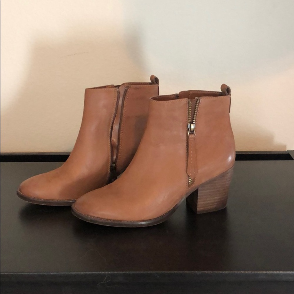 Blondo Waterproof Vegas Booties